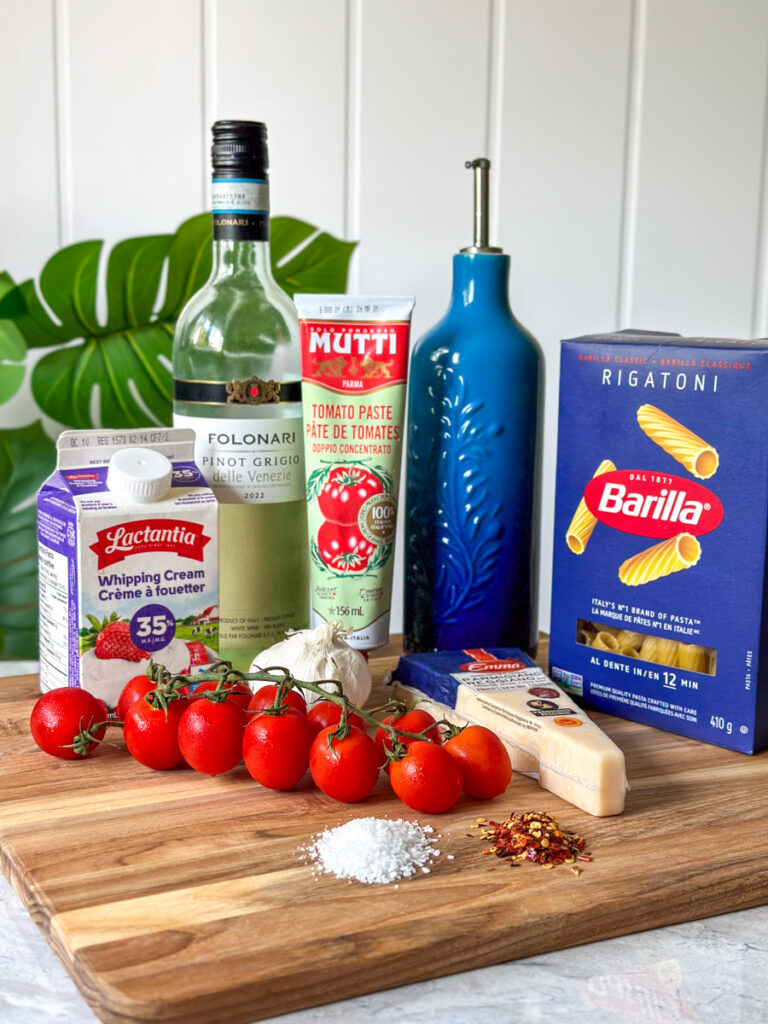 Creamy Tomato Garlic Pasta Ingredients