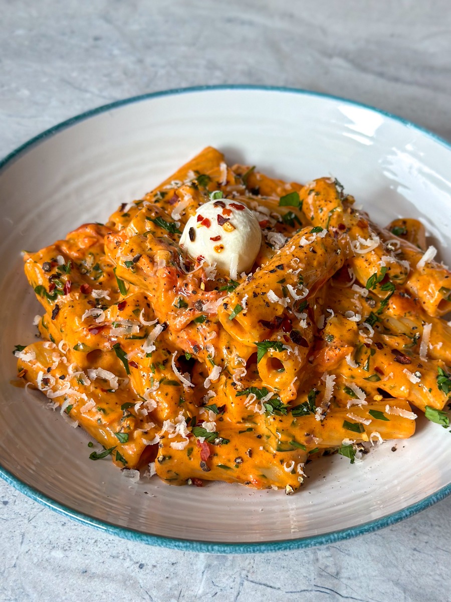 Spoon into bowls, top with Parmesan if you’re feeling fancy, add extra parsley and black pepper, and eat while it’s warm and comforting.