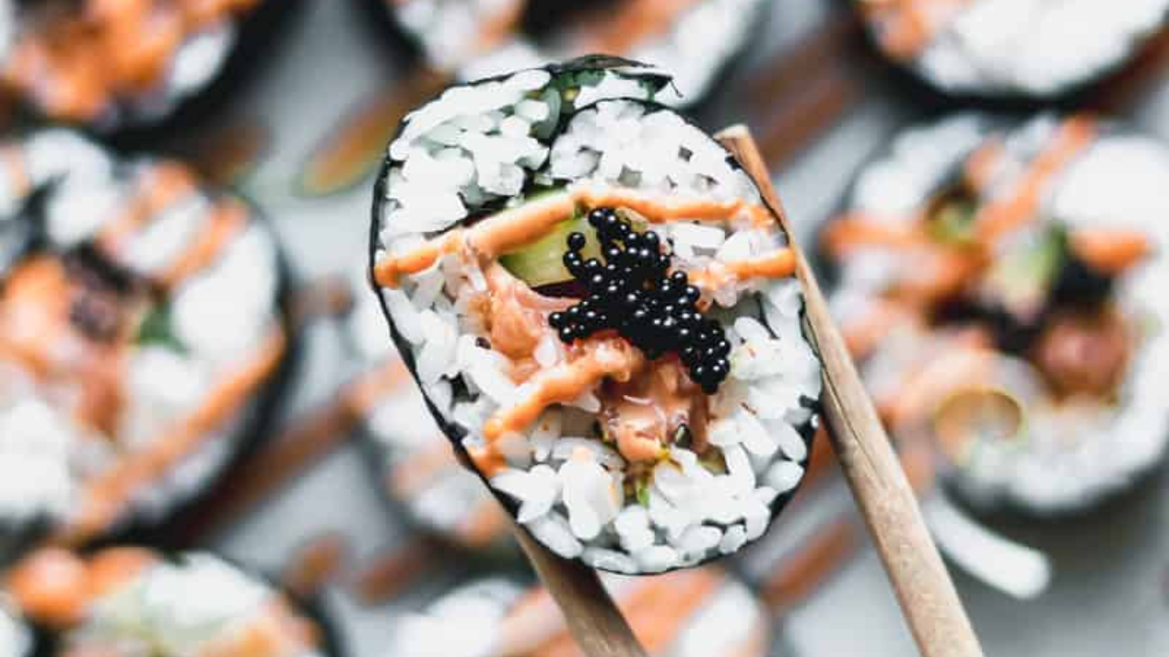 Easy Spicy Salmon Sushi Recipe