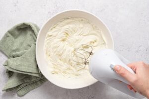 Prepare the cheesecake filling