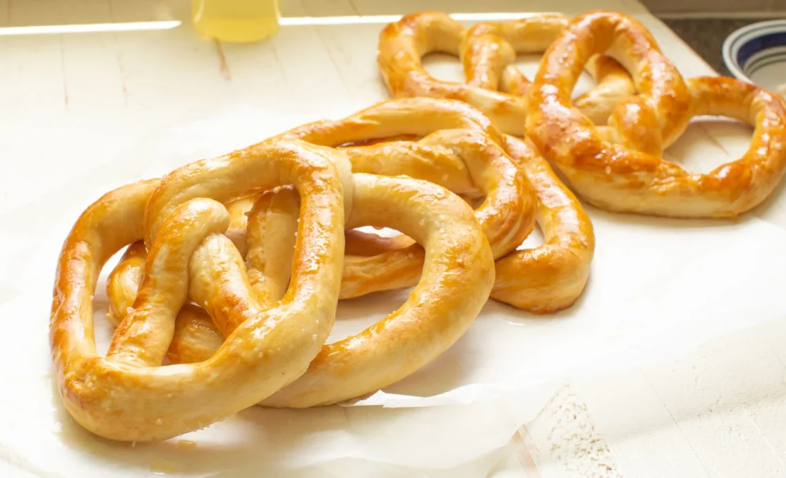 Copycat Auntie Anne’s Mall Pretzels Recipe