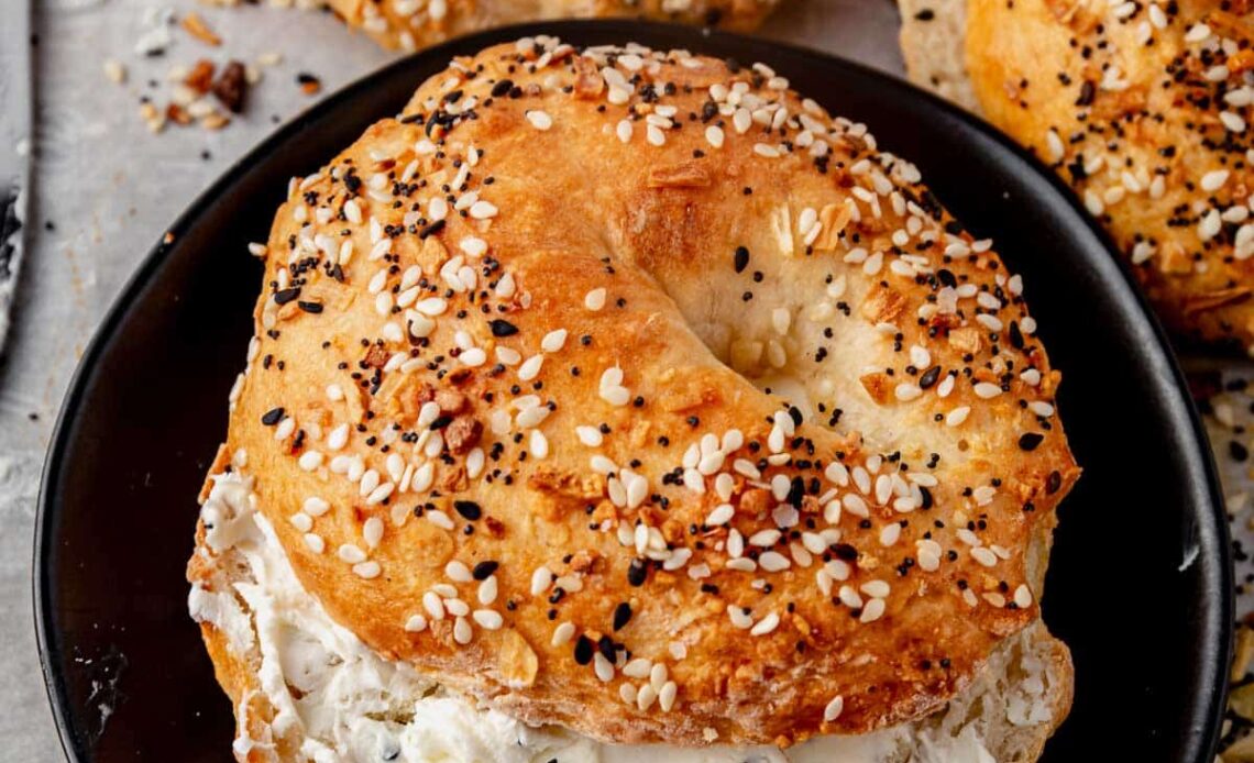High-Protein Cottage Cheese Bagels Recipe