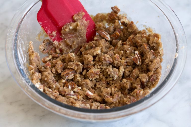 mix until the topping becomes evenly moistened and crumbly