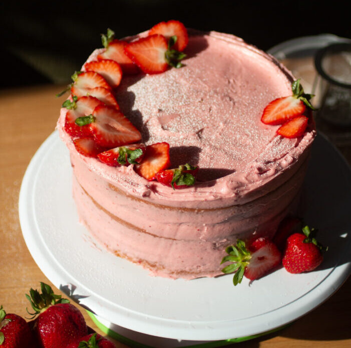 Freeze-Dried Strawberry Cake Recipe